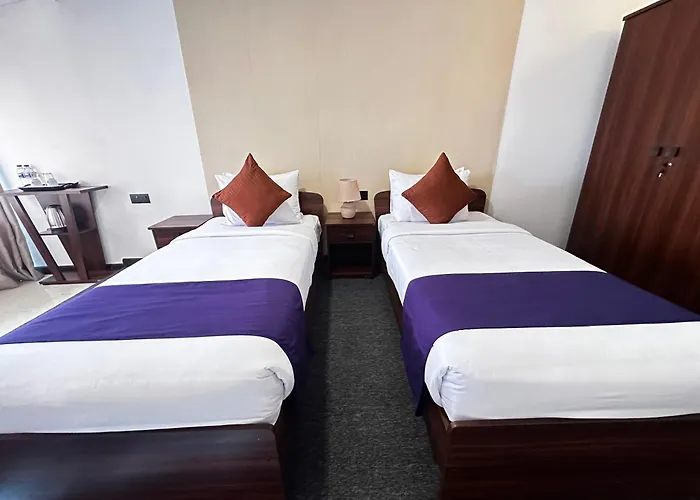 Summer Bliss Hotels Nuwara Eliya