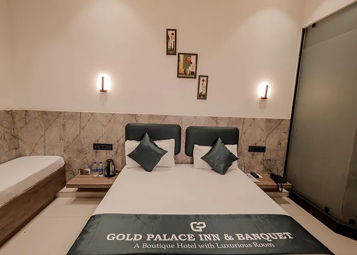 Hotel Gold Palace Inn Surat