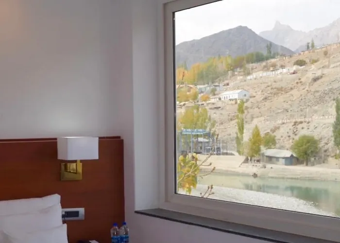 Hotel The Haven - Centrally Heated And Air Conditioned Kargil