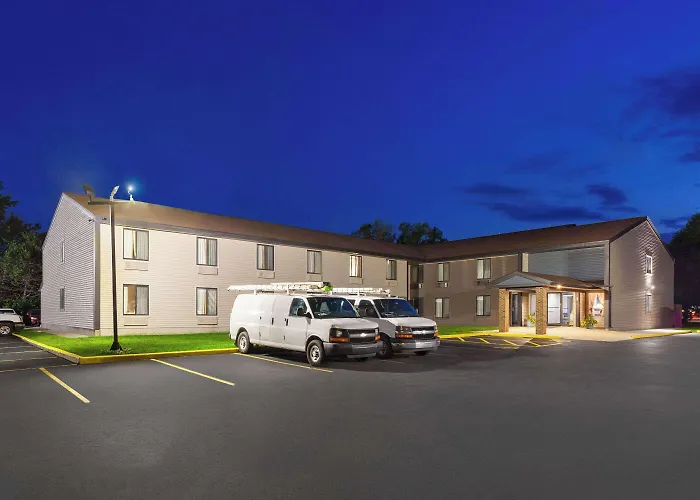 Super 8 By Wyndham Sun Prairie/Madison E Motel