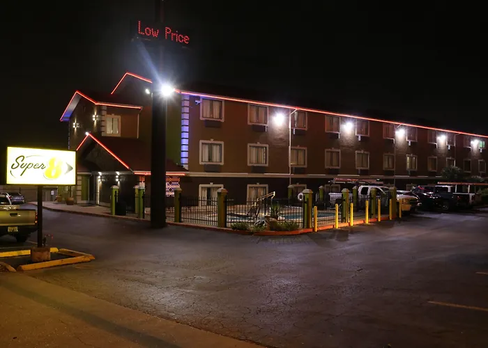 Hotel Super 8 By Wyndham San Antonio/I-35 North