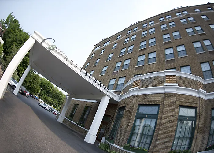 Landmark Inn Marquette
