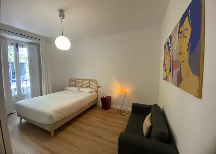 CH Six Rooms Relatores Madrid