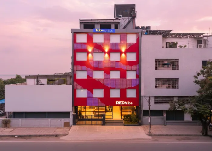 Fabhotel Red Vibe Bhopal