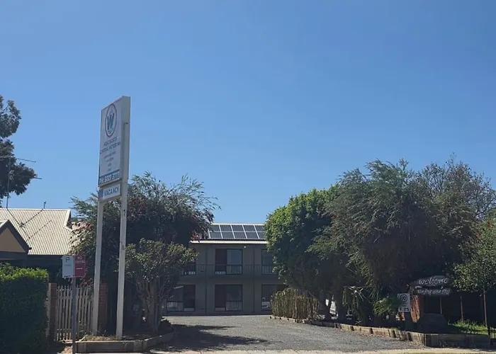 Wentworth Central Motor Inn