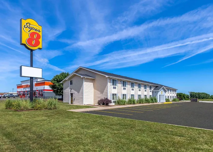 Super 8 By Wyndham El Dorado Hotel