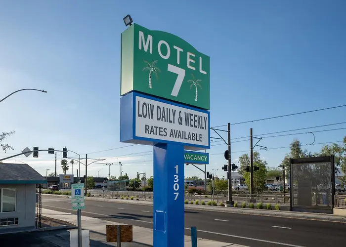 Motel 7 By Oyo Near Phoenix Airport Mesa