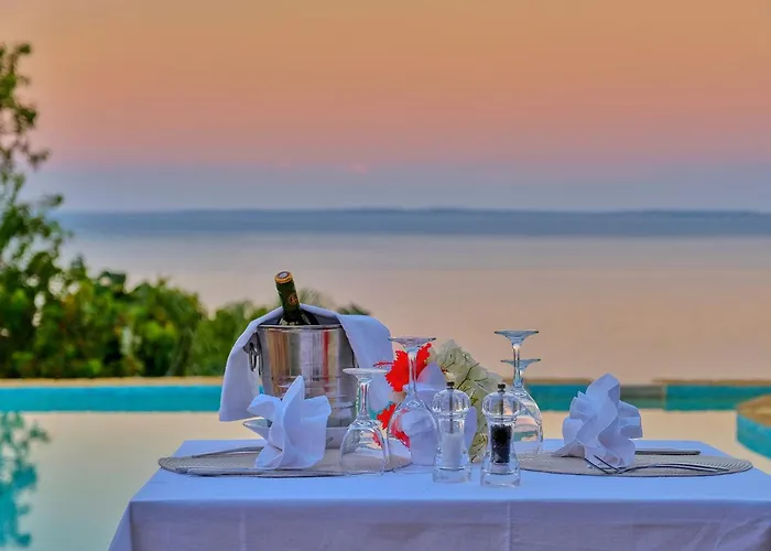 Manja Kely Lodge - Nosy Komba Island