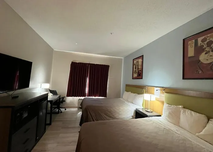 Coratel Inn And Suites By Jasper Wesley Hospital Wichita