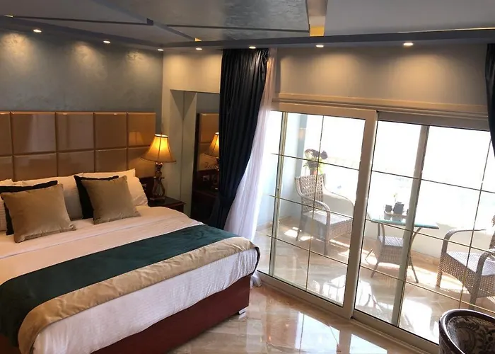 The Nile Palace Hotel Caïro
