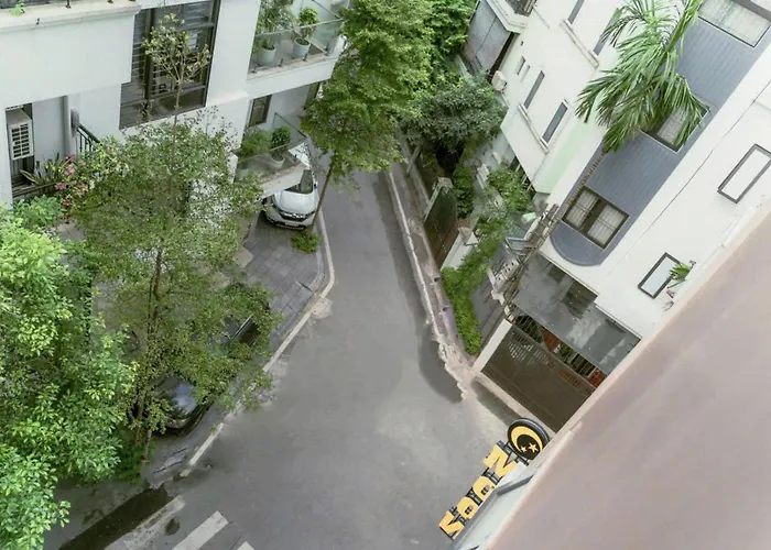 Moon Hotel Apt 3 Pham Tuan Tai Hà Nội