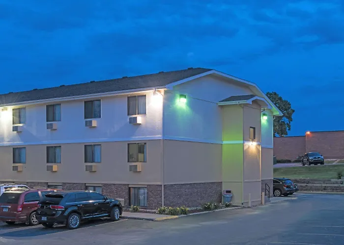 Super 8 By Wyndham Omaha Ne Hotel