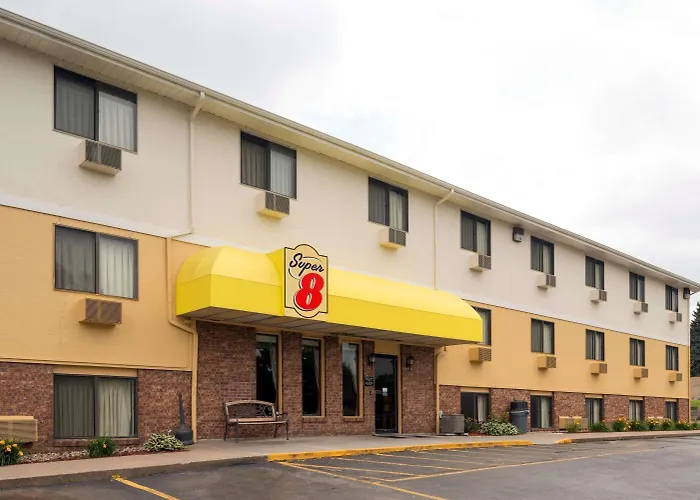 Super 8 By Wyndham Omaha Ne Hotel