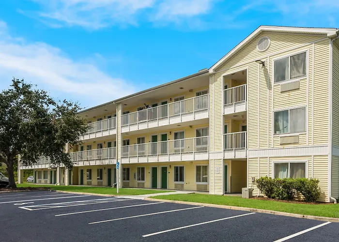 Hometowne Studios By Red Roof Orlando - Ucf Area Alafaya