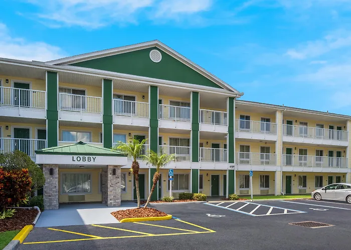 Hometowne Studios By Red Roof Orlando - Ucf Area Alafaya