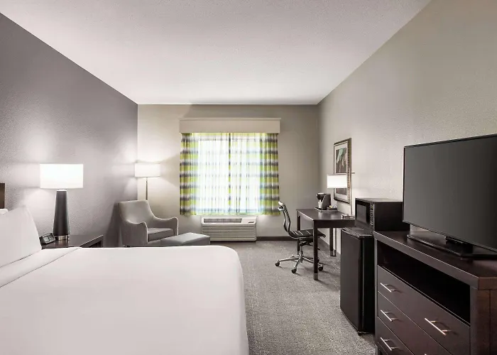 Wingate By Wyndham Savannah I-95 North Port Wentworth