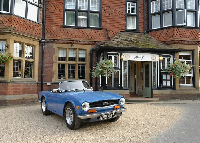 The Montagu Arms Hotel Beaulieu