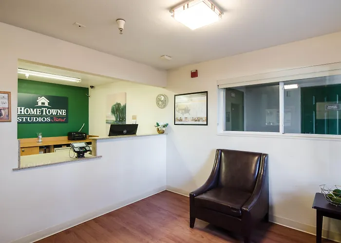 Hometowne Studios By Red Roof Denver - Thornton
