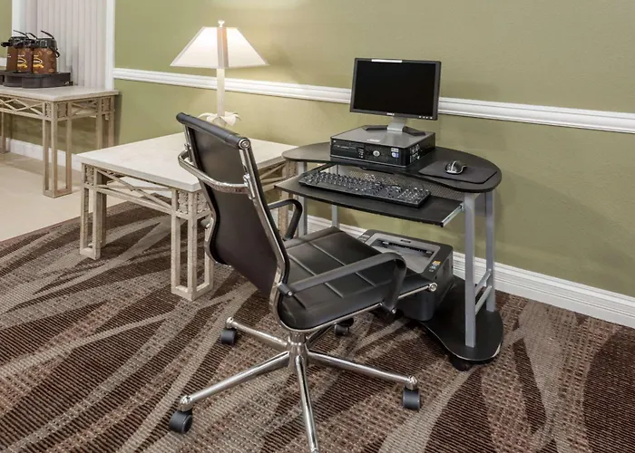Super 8 By Wyndham Rochester