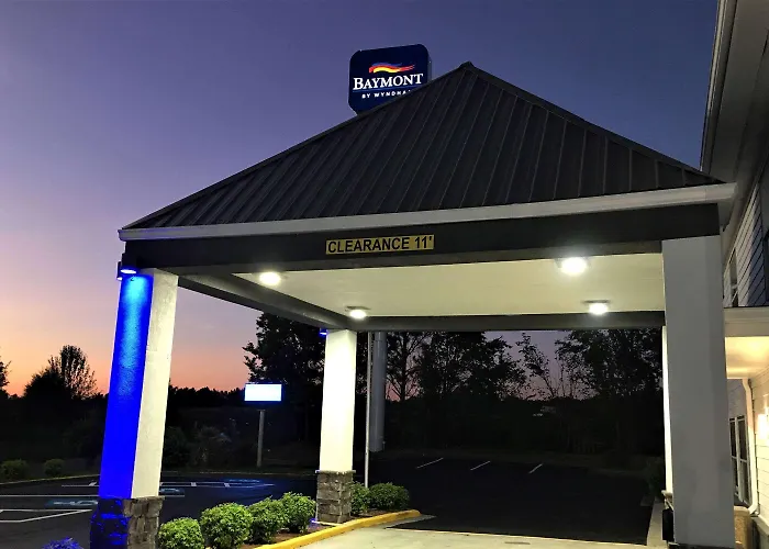 Baymont By Wyndham Adairsville