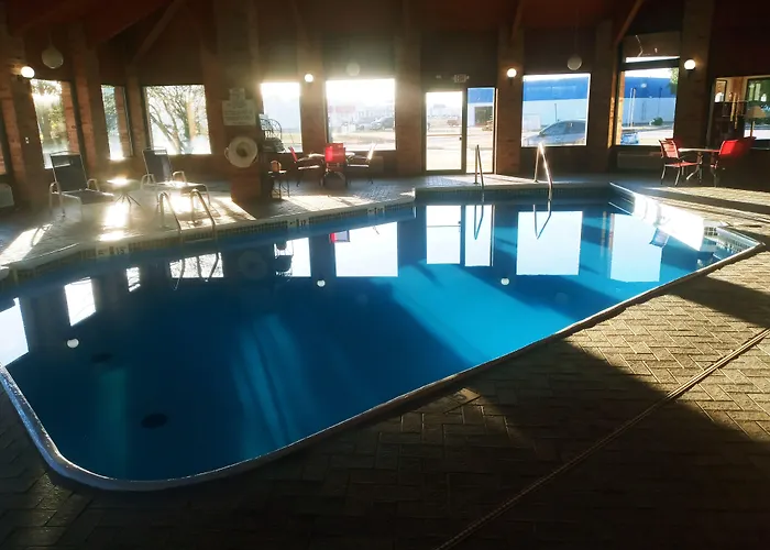 Baymont By Wyndham Enid Hotel