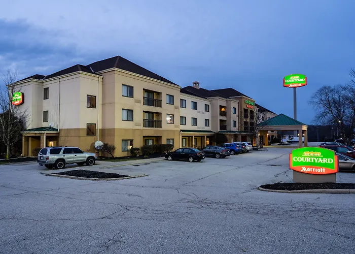 Courtyard By Marriott Cleveland Willoughby Hotel