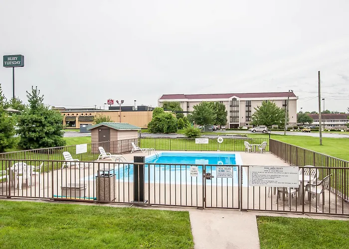 Quality Inn & Suites North Springfield