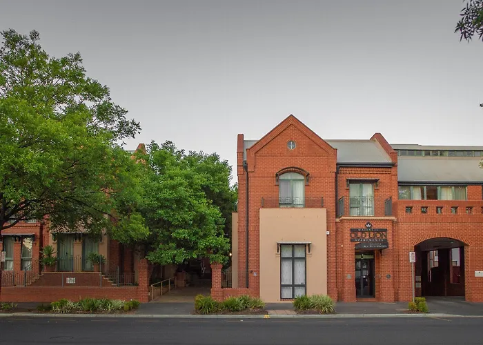 Majestic Old Lion Apartments North Adelaide