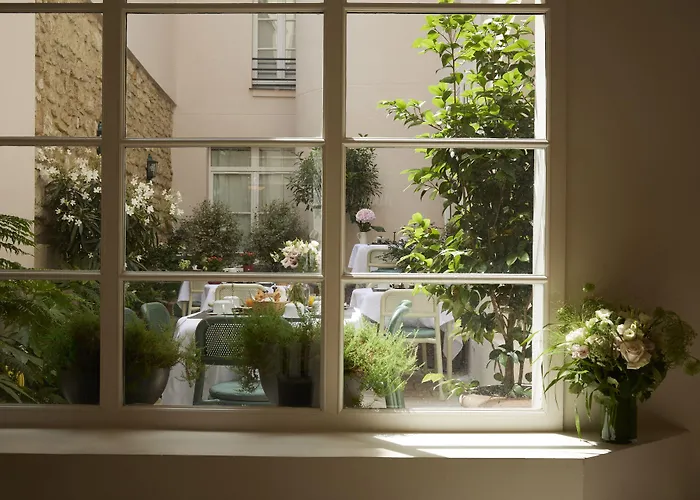 Le Clos Medicis Paris