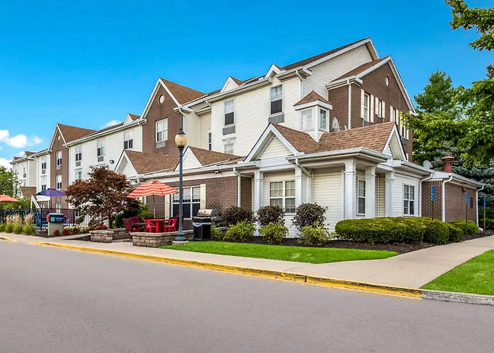 Birch Hills Suites - Blue Ash