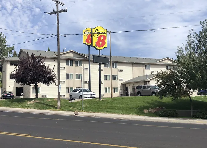 Super 8 By Wyndham Pocatello Hotel