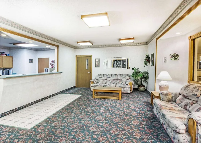 Super 8 By Wyndham Willcox Motel