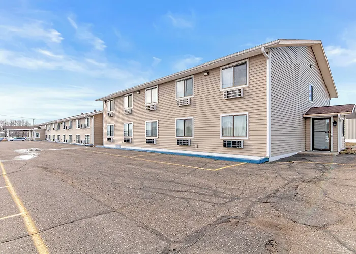 Super 8 By Wyndham Little Falls