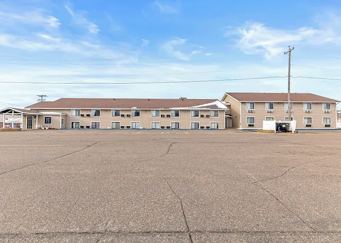 Super 8 By Wyndham Little Falls