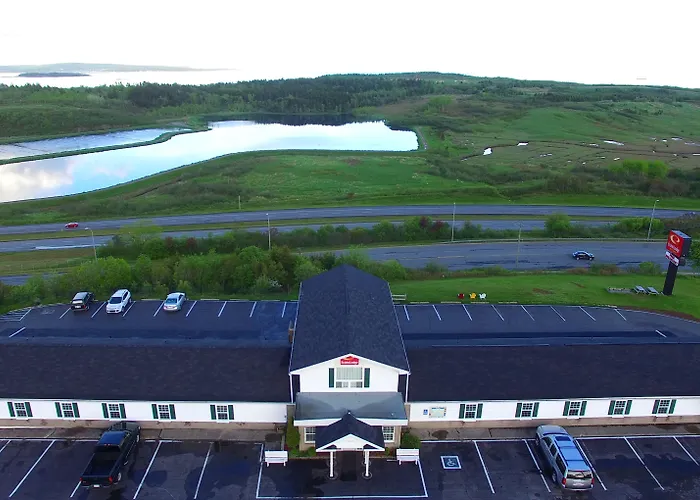 Econo Lodge Inn & Suites Saint John