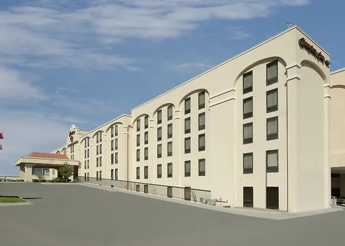 Hampton By Hilton Chihuahua Hotel
