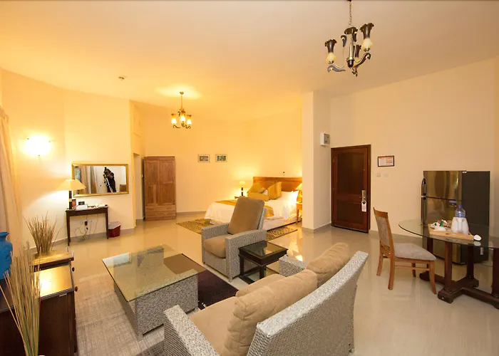 La Palm Royal Beach Hotel Akra