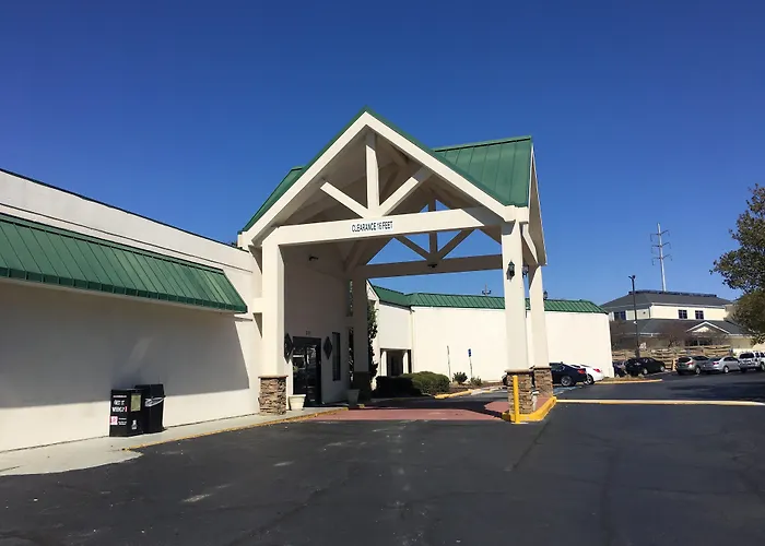 Quality Inn & Suites Hanes Mall Winston-Salem