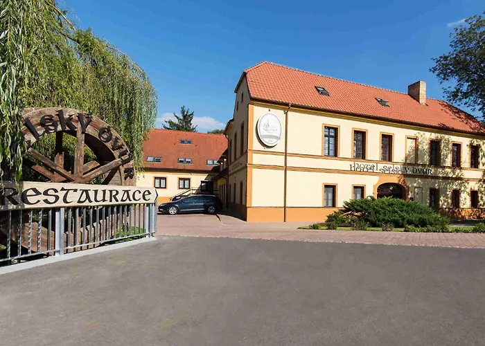Hotel Selsky Dvur - Bohemian Village Courtyard Prague