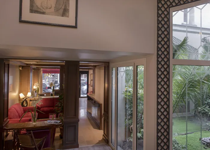Hotel Apollinaire Paris