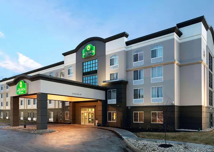 La Quinta By Wyndham Omaha Airport Downtown Hotel Carter Lake