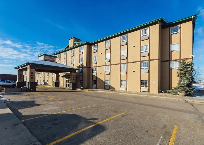 Service Plus Inns And Suites Grande Prairie