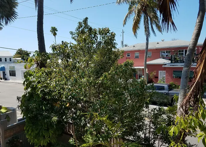 Authors Of Key West Guest House