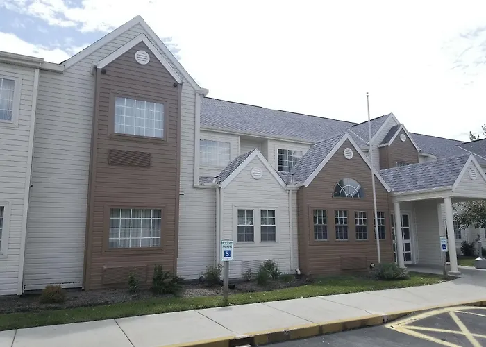 Microtel Inn & Suites By Wyndham Riverside Dayton
