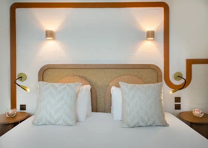 Hôtel Le Monna Lisa by Inwood Hotels Paris