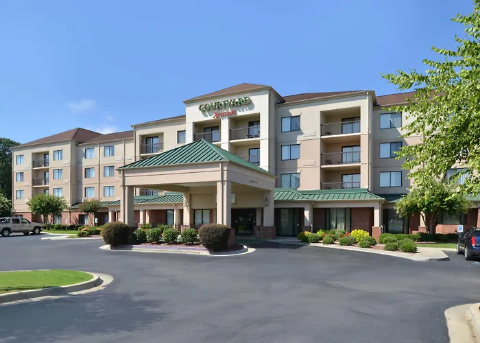 Courtyard By Marriott Decatur Hotel