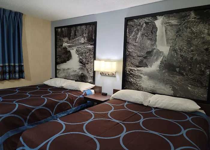 Super 8 By Wyndham Red Deer Hotel