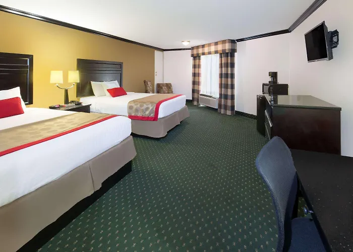Ramada By Wyndham Ontario Airport & Convention Center Hotel