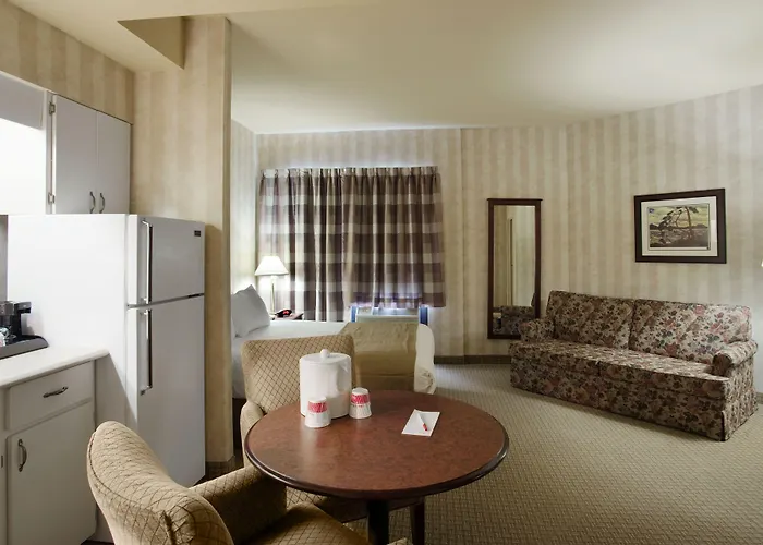 Ramada By Wyndham St. John'S Hotel