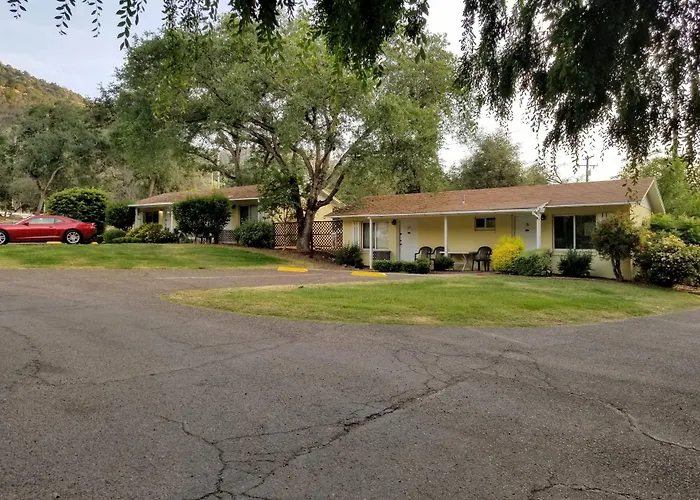 Lazy J Ranch Motel Three Rivers